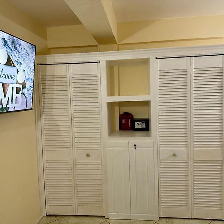 Castle Berry Apartments Κίνγκσταουν Εξωτερικό φωτογραφία