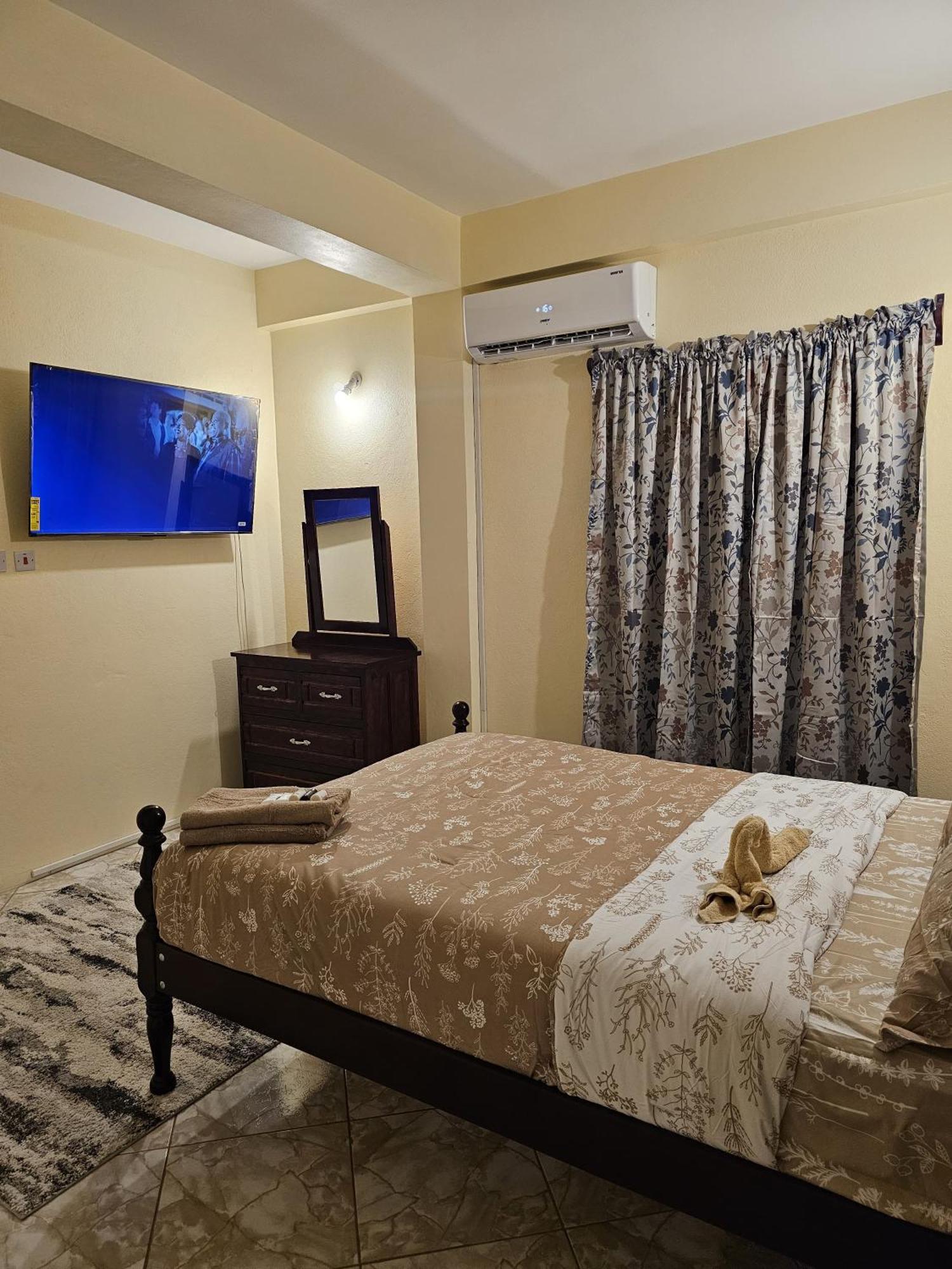 Castle Berry Apartments Κίνγκσταουν Εξωτερικό φωτογραφία